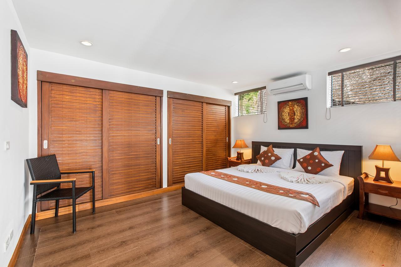 Villa Sunny Banks - Modern Sea View 4 Bed Pool