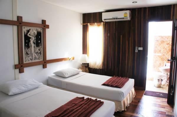 Tropical Garden Resort 2*