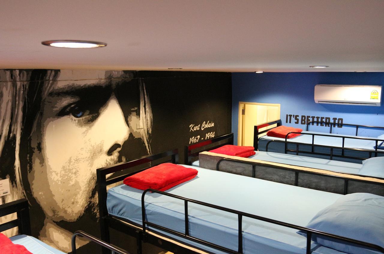 Lazy House Shenanigans Hostel *