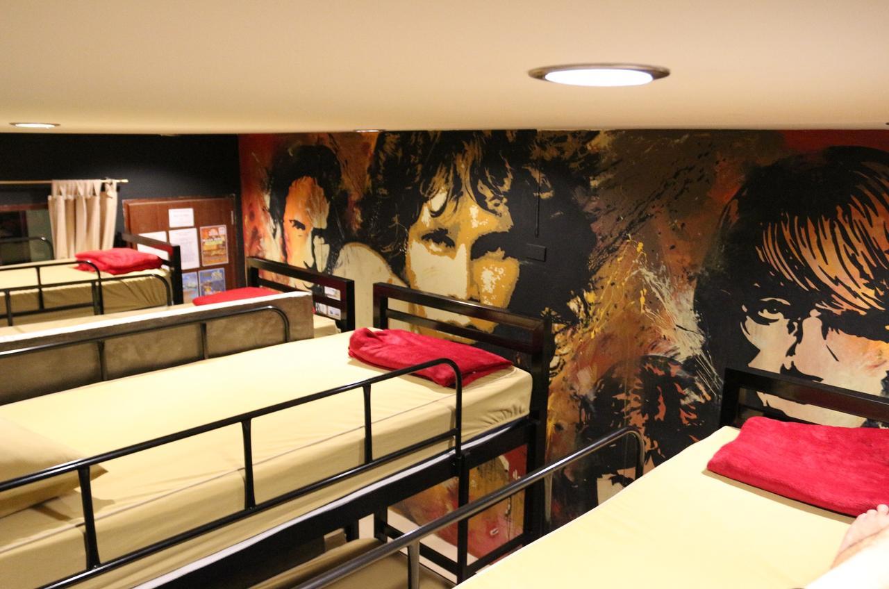 Lazy House Shenanigans Hostel *