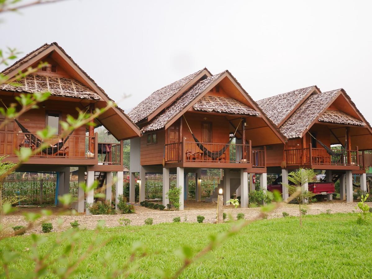 Smilehouse Resort *
