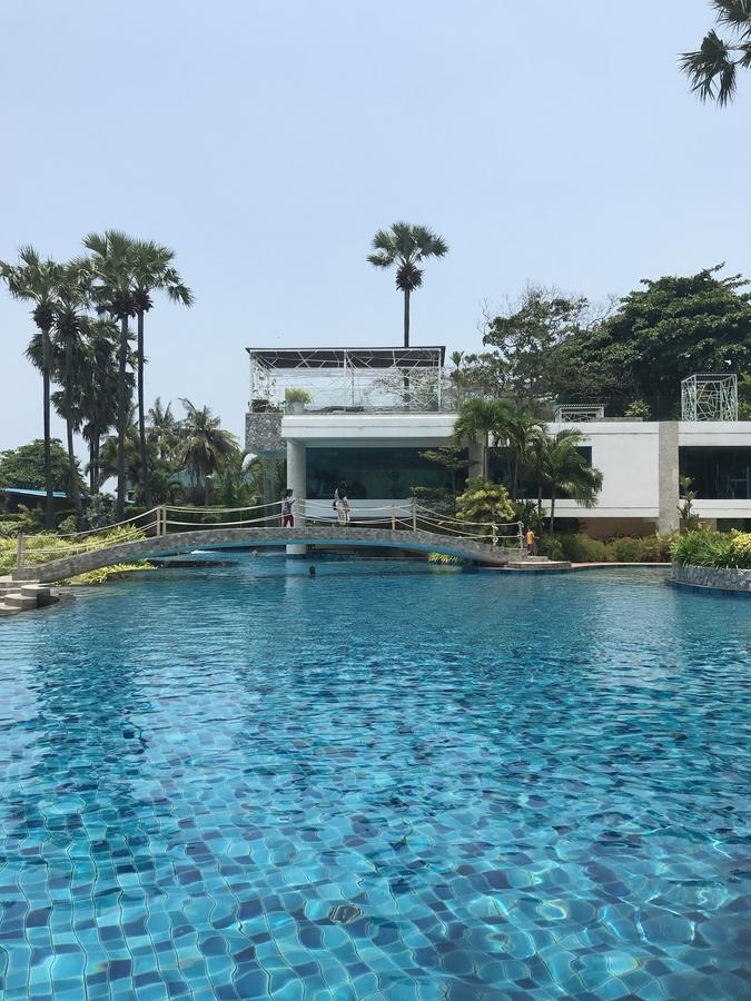 The Palm Wongamat Apartment *