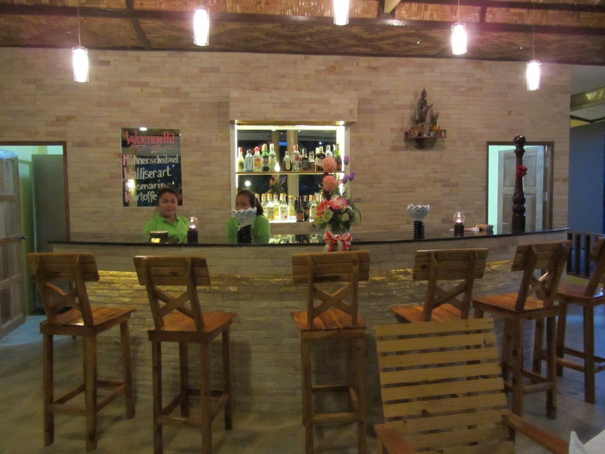 Flower Paradise & Swiss Restaurant Roestiland Resort Lamai Beach (Koh Samui)