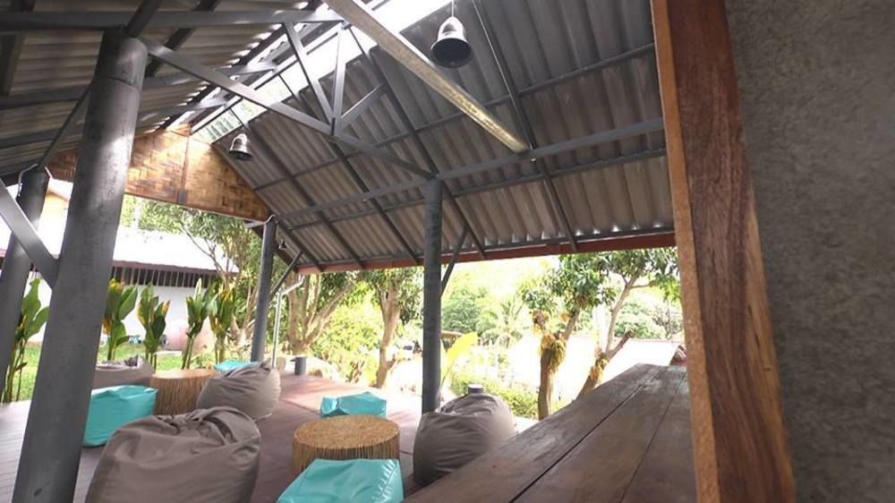 Aha Lanta Cozy Hostel *