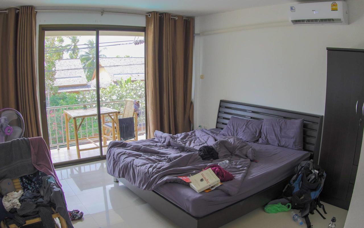 P & T Albergue