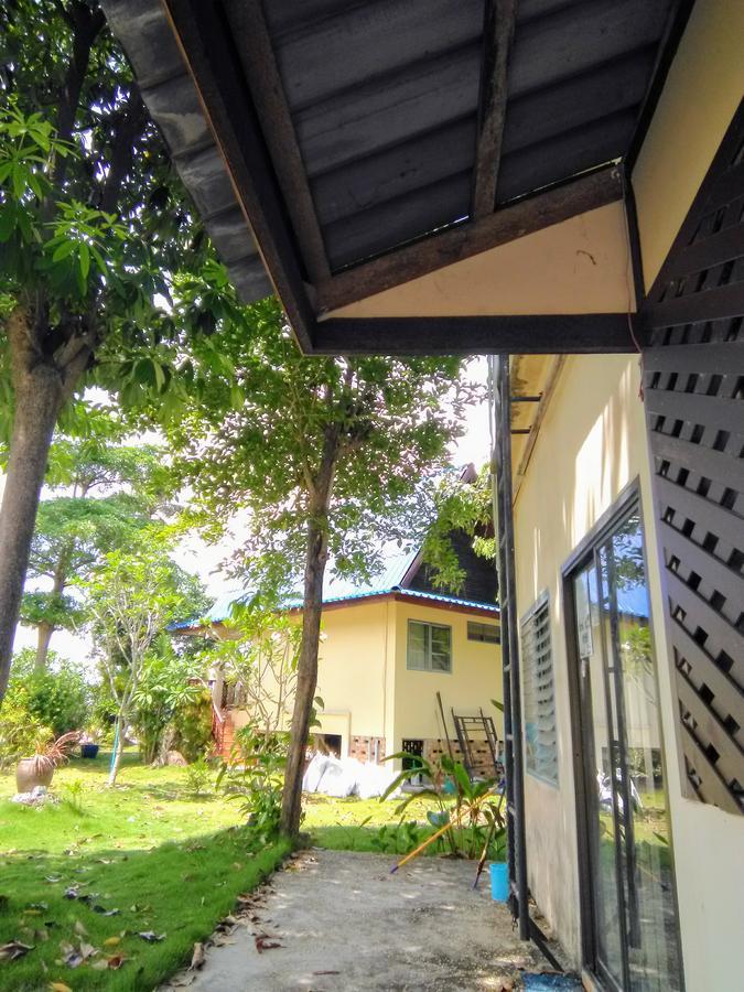 Tropicana Khophagan Hotel *