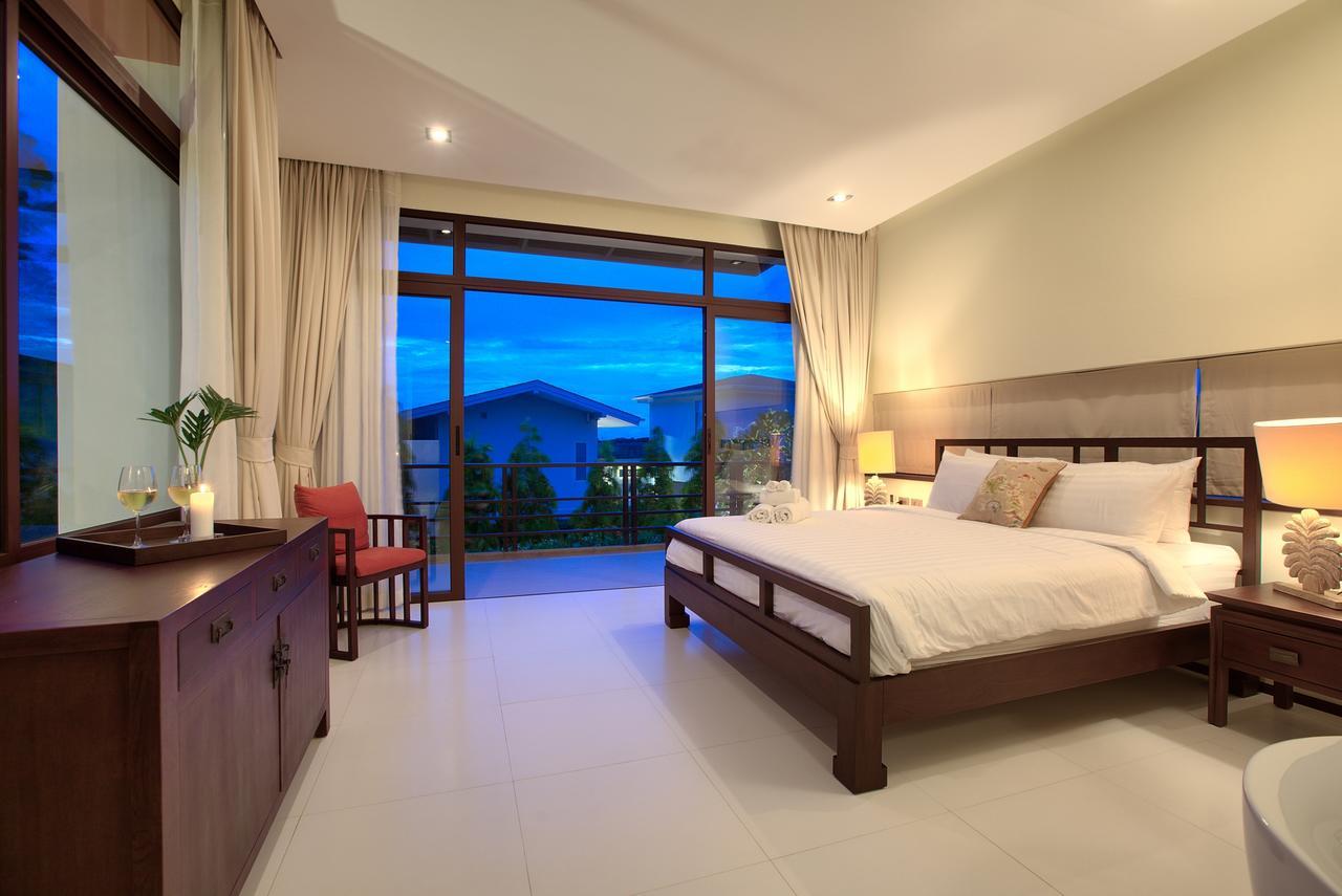 Six Hills Sea View