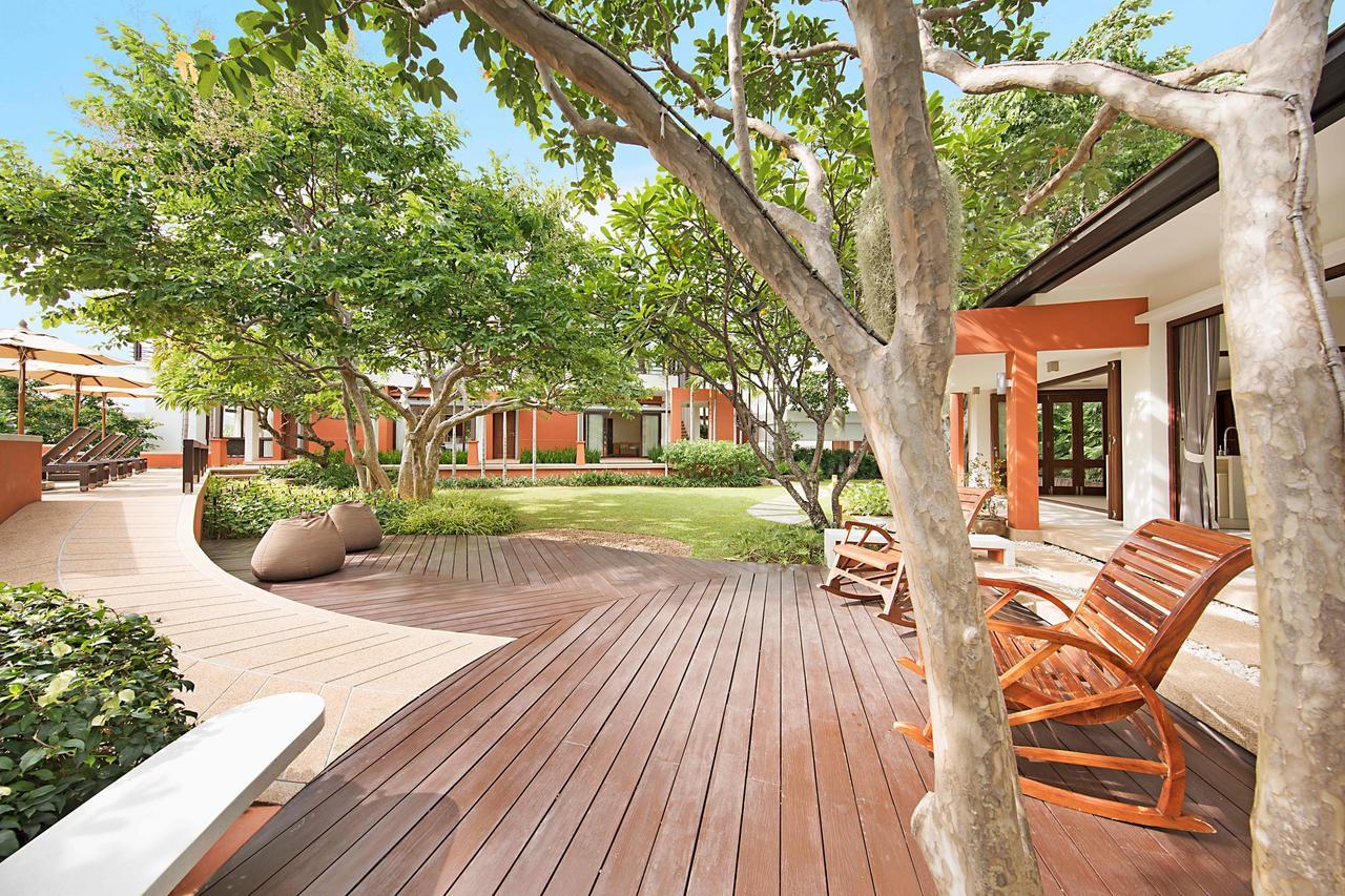 Six Hills Sea View Villa *