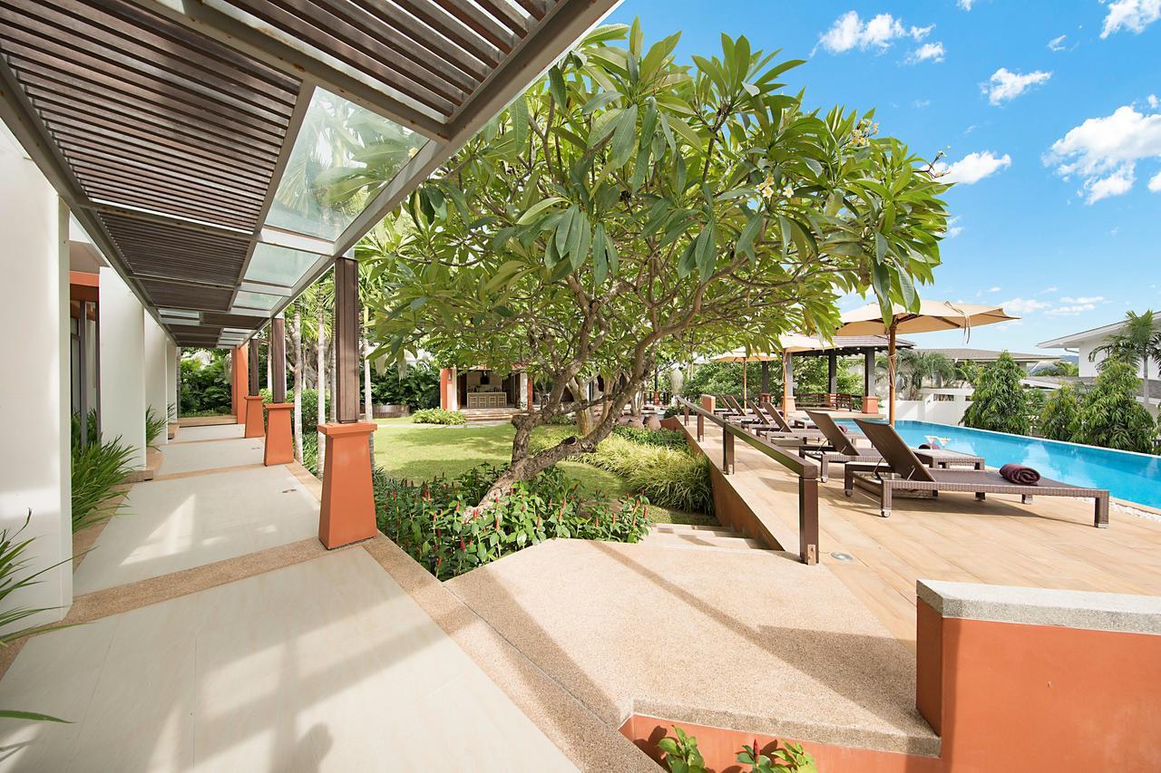 Six Hills Sea View Villa