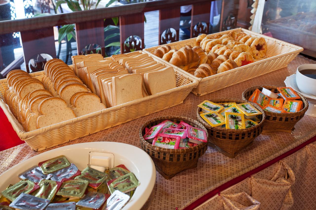 Hotel Royal Phawadee Village - 2 Minutes Walk To The Patong