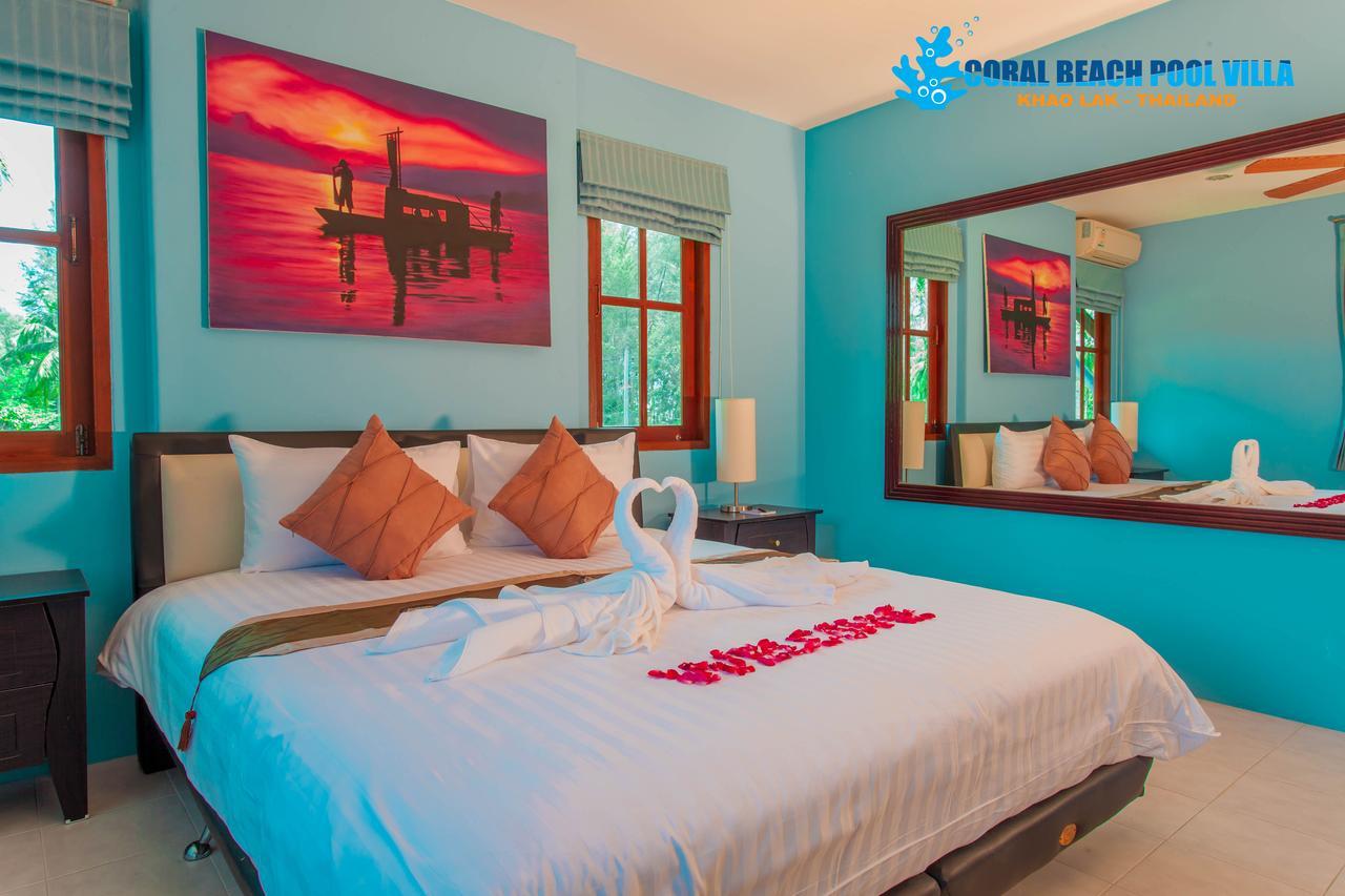 Coral Pool Holiday home