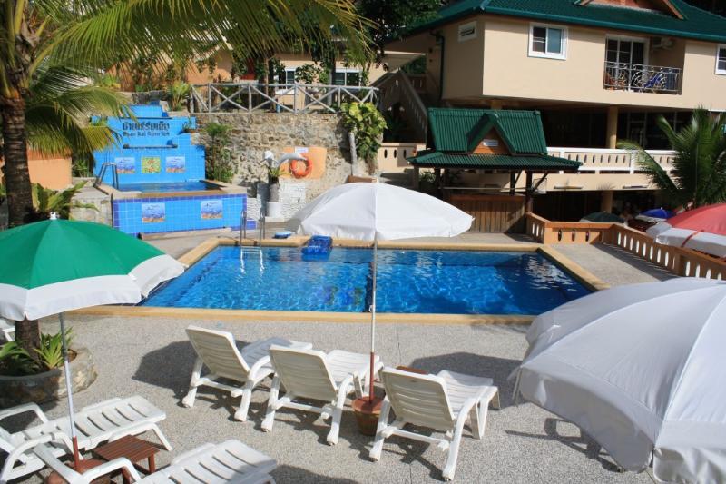 Apartment Rai Rom Yen Sha *