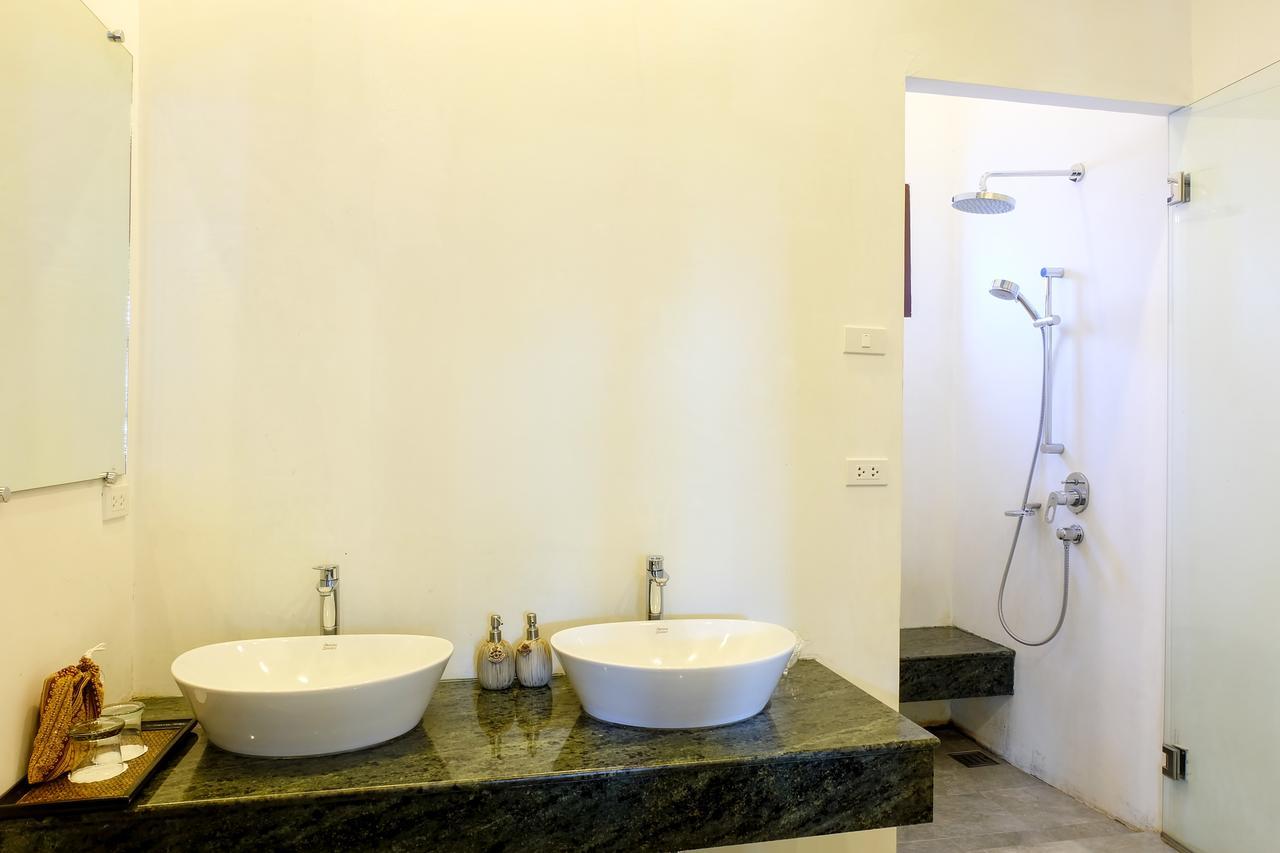 Resort Bhu Tarn & 4*