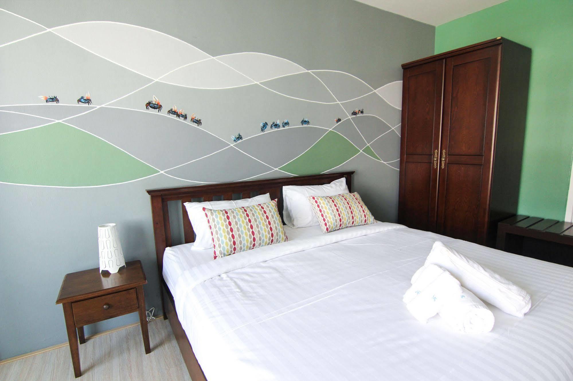 Just Fine Bed & Breakfast 2*