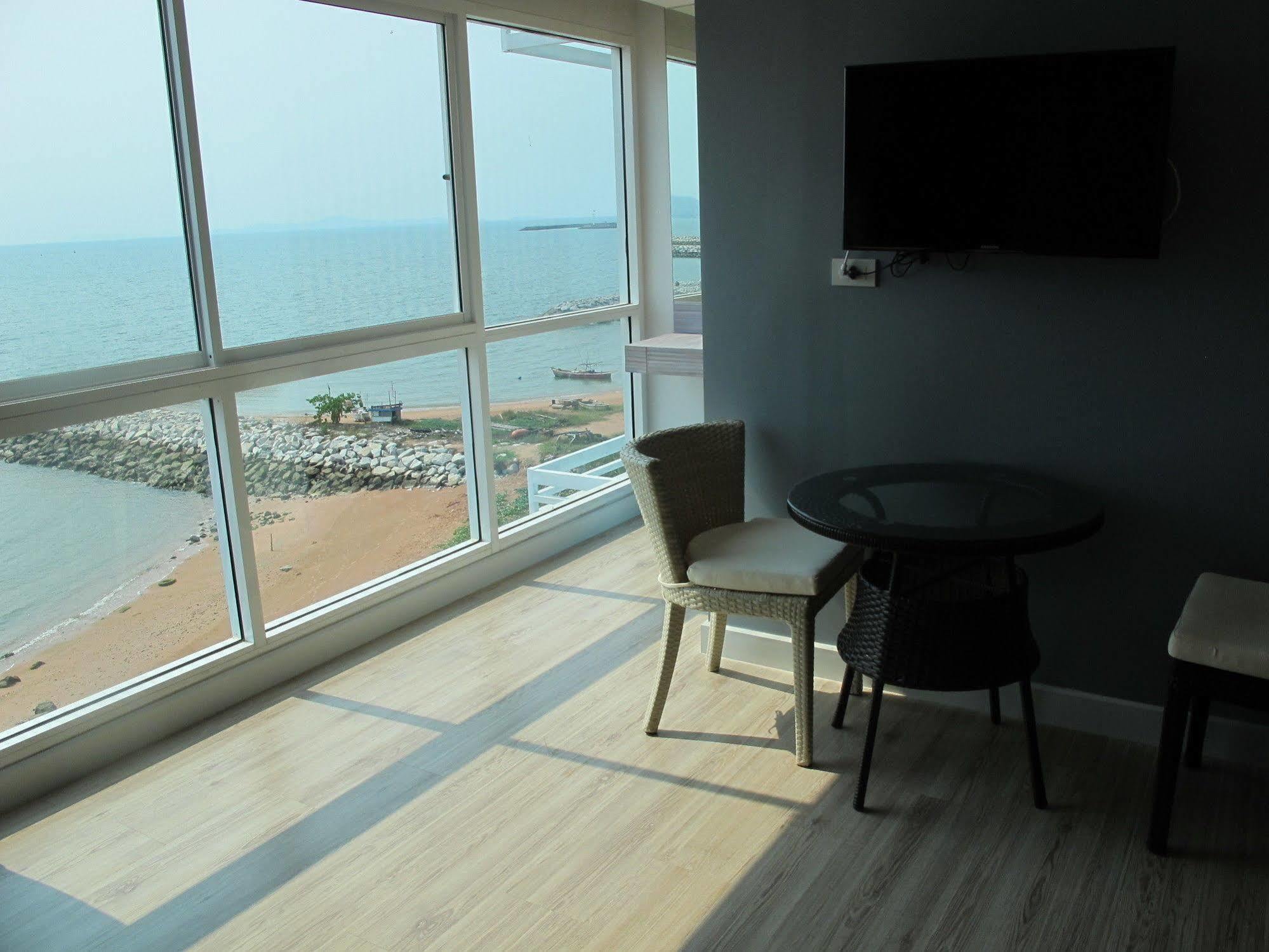 Nantra Pattaya Baan Ampoe Hotel Na Chom Thian