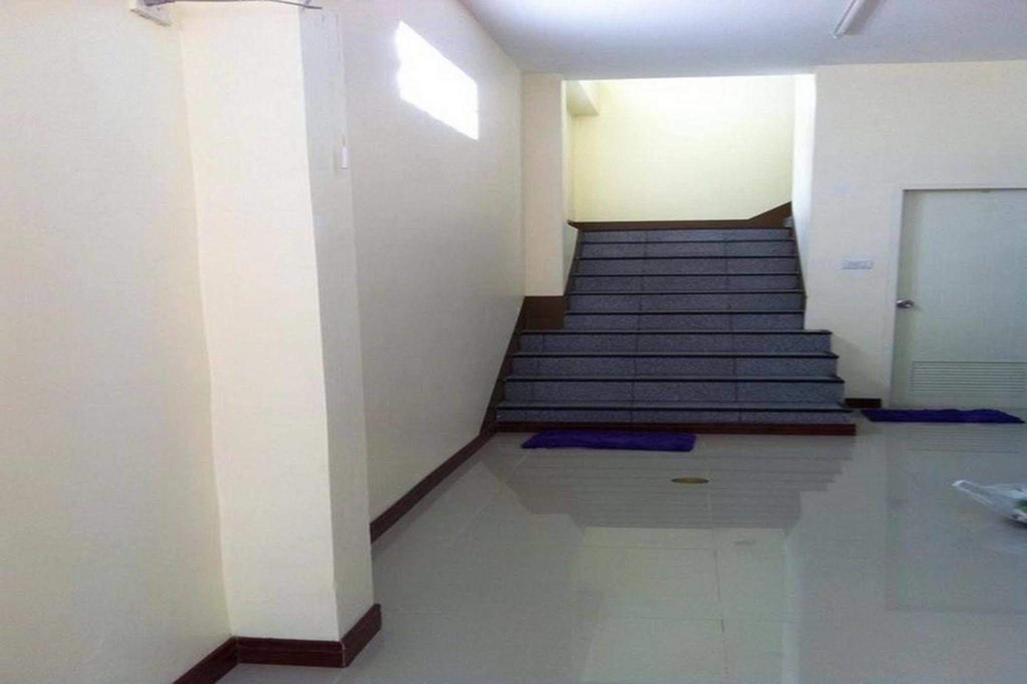 Guest house Lanta Sun Smile Place 2*