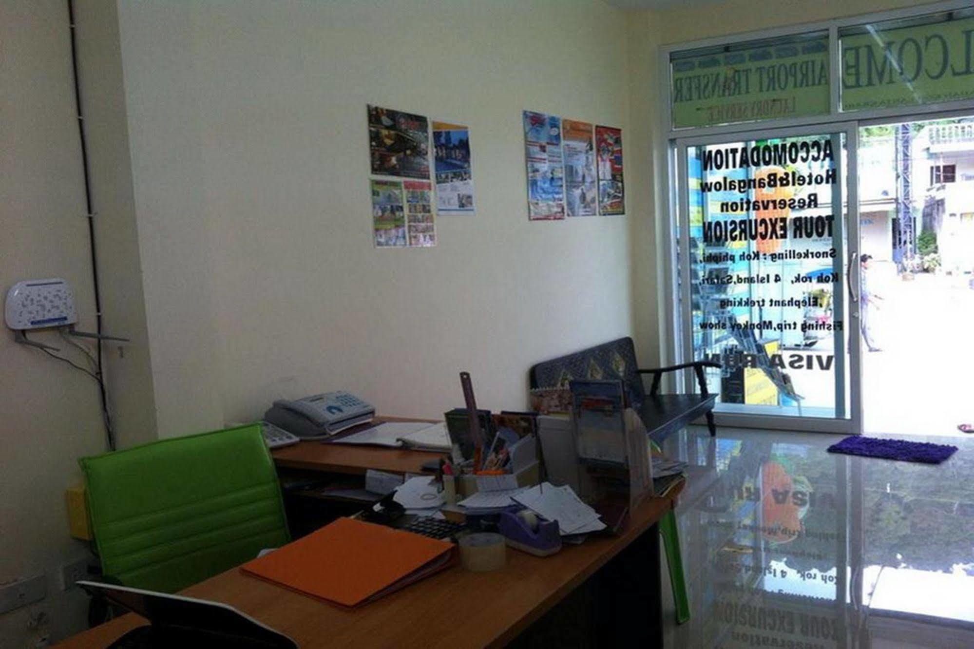Lanta Sun Smile Place Guest house