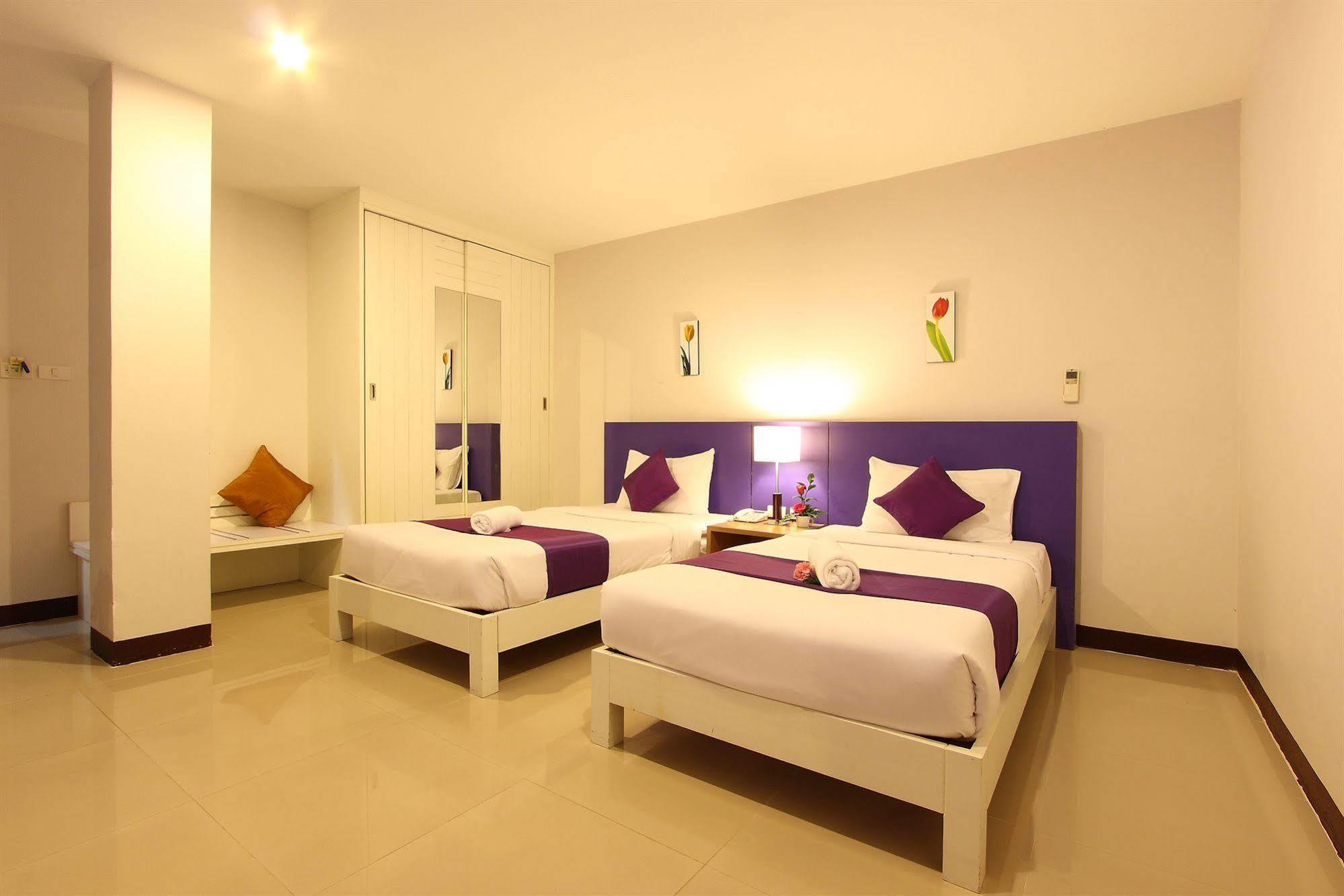 Baramee Hip Phuket