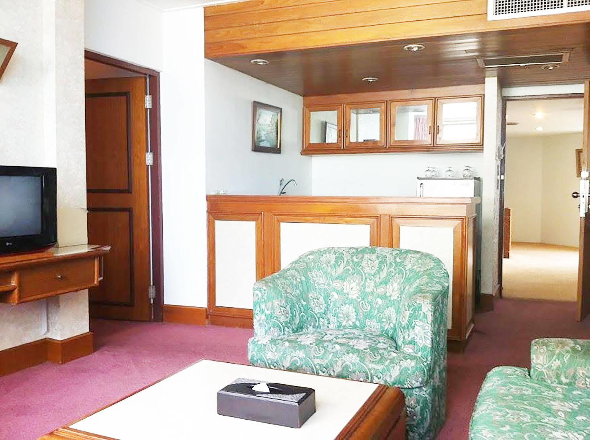 Hotel The Regency Hatyai 4*