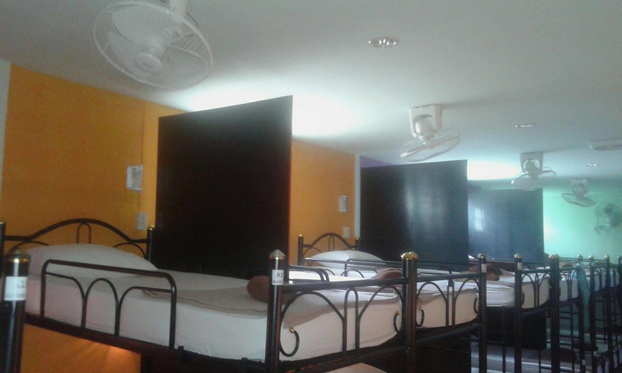 Hostel Baan Mook Anda