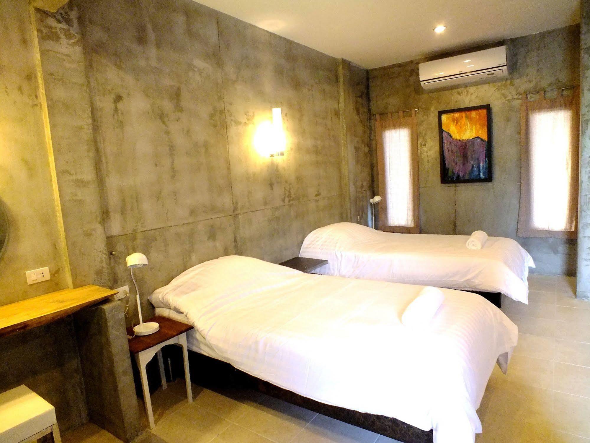 The Cave Guest house 3*
