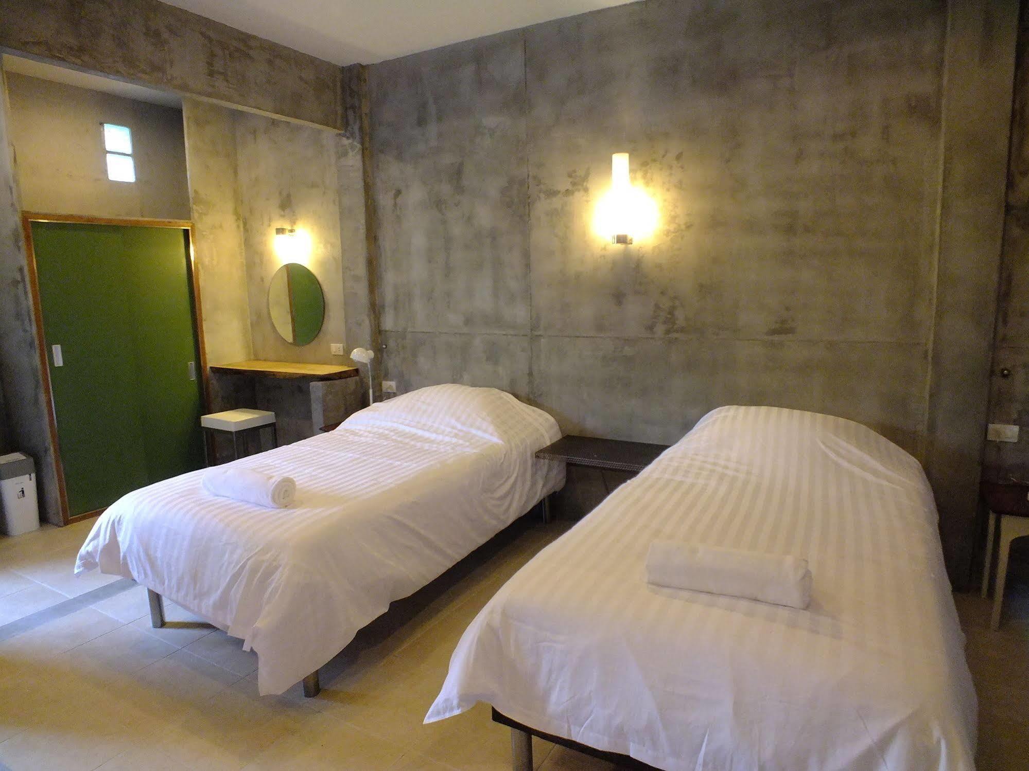The Cave Guest house 3*