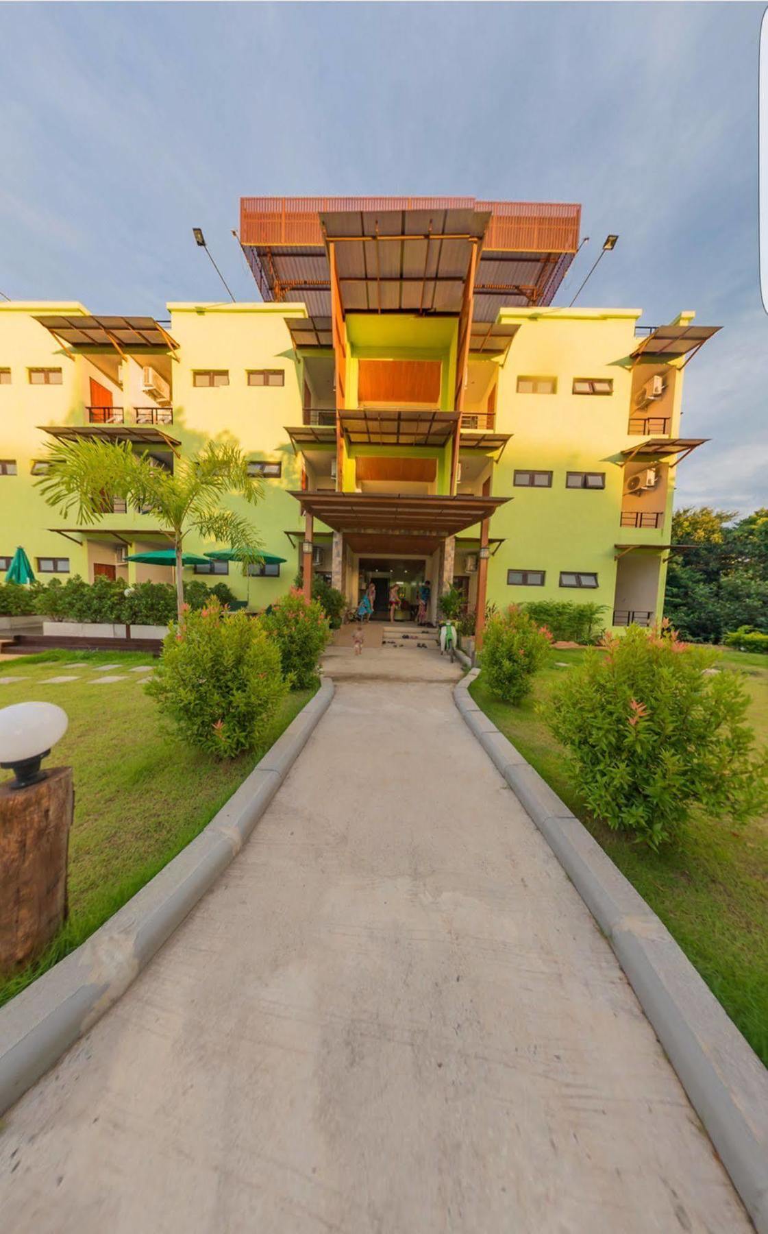 Morakot Lanta Koh Lanta