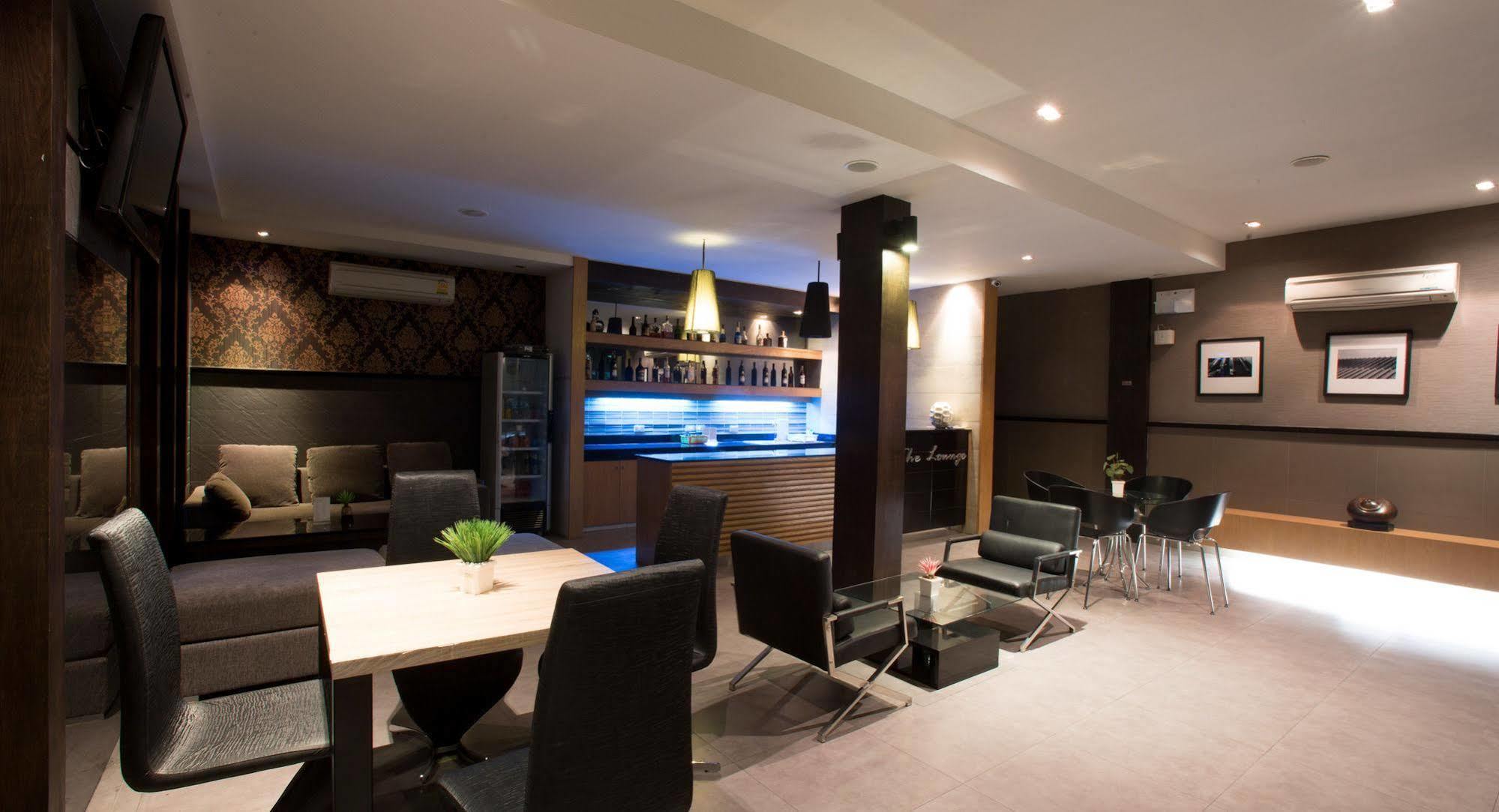Hotel Place Serviced