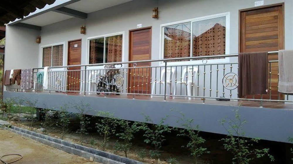 Inn Maehaad Garden Mae Haad