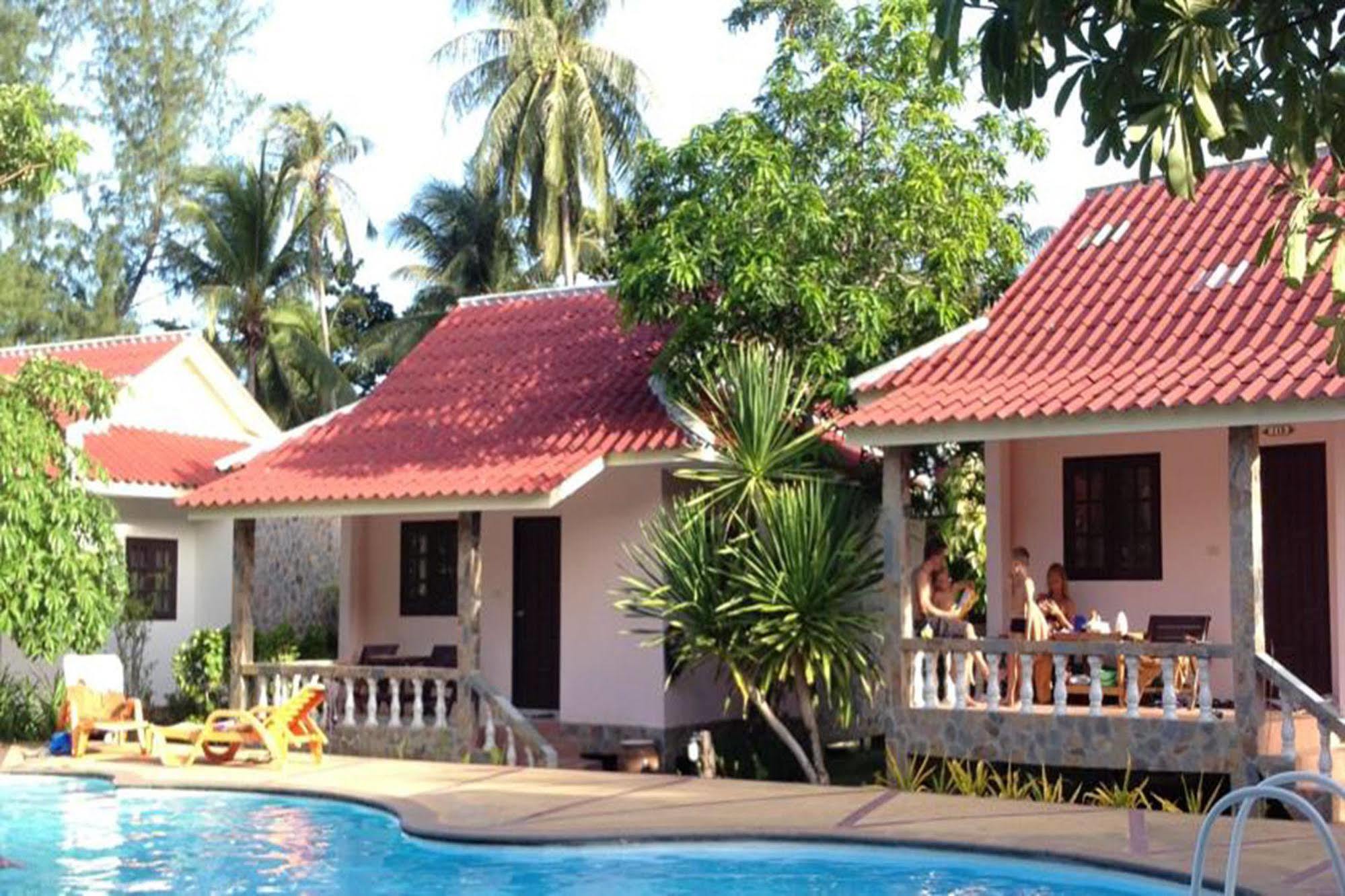 Phuwadee 3* Thong Nai Pan Noi