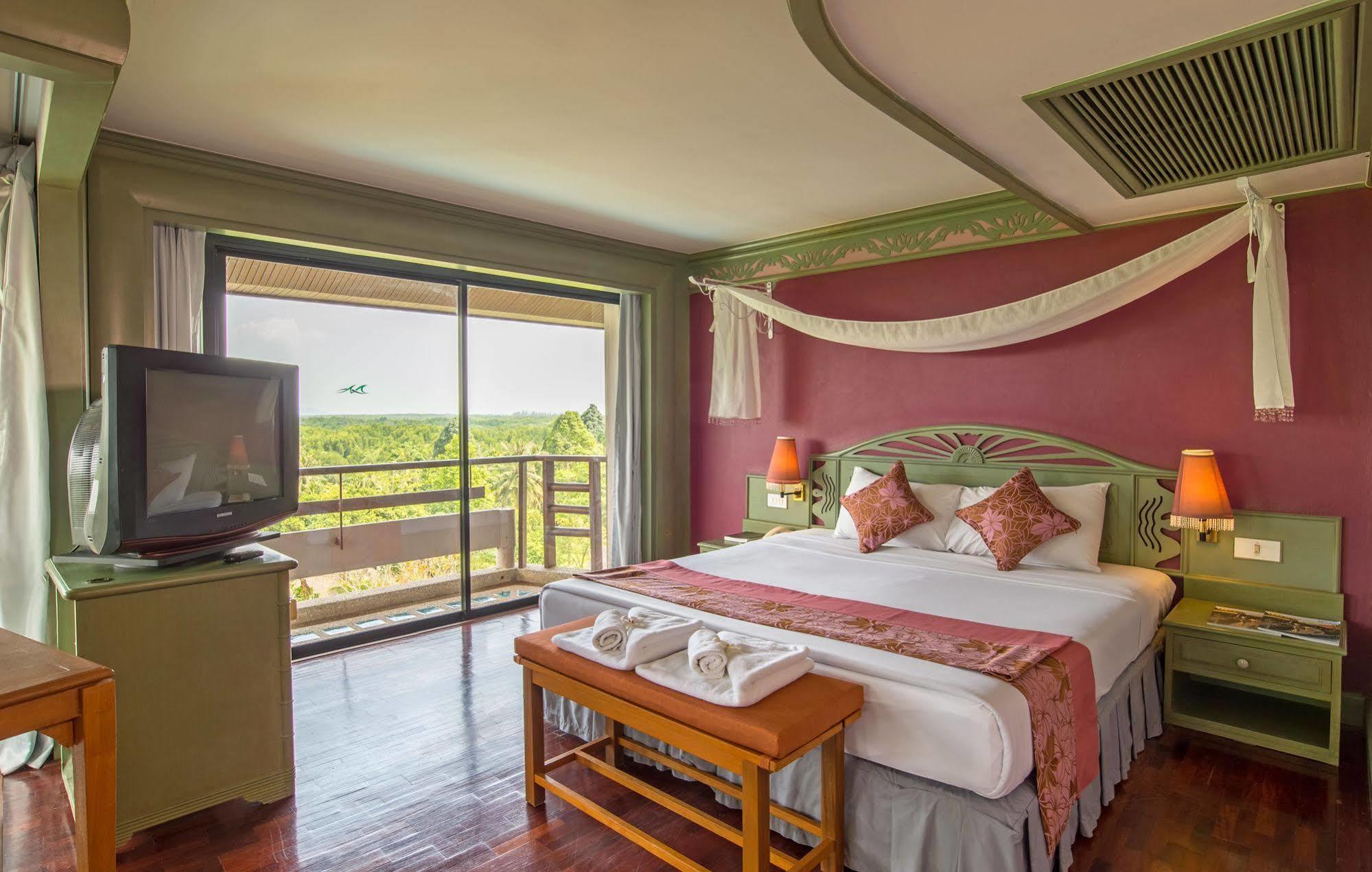 Resort Maritime Park And 4*
