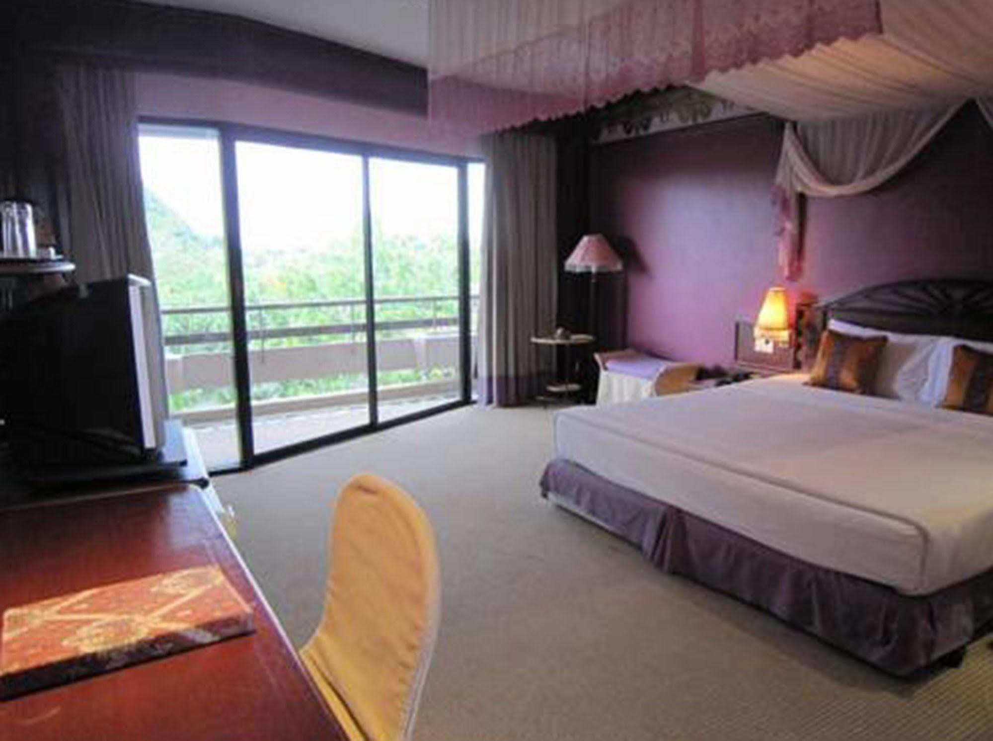 Maritime Park And Krabi