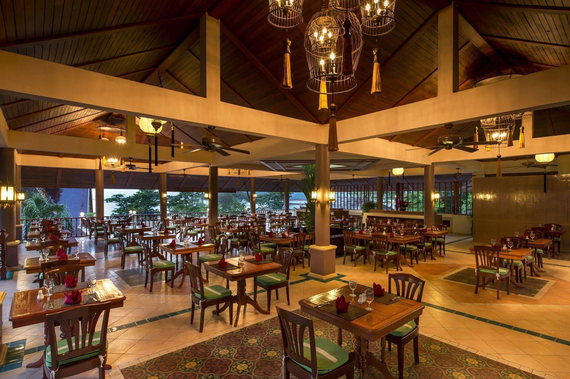 Chanalai Garden Resort, Resort