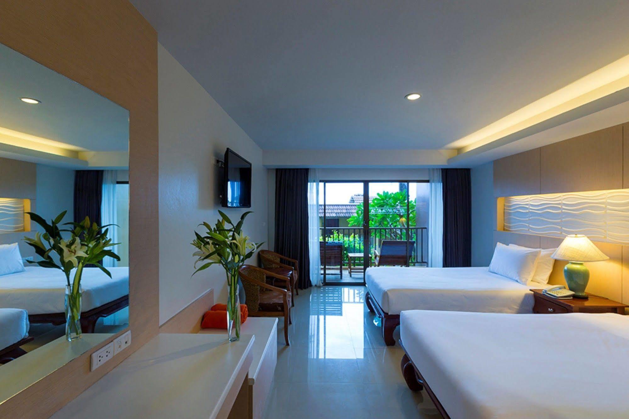 Chanalai Garden Resort, Resort