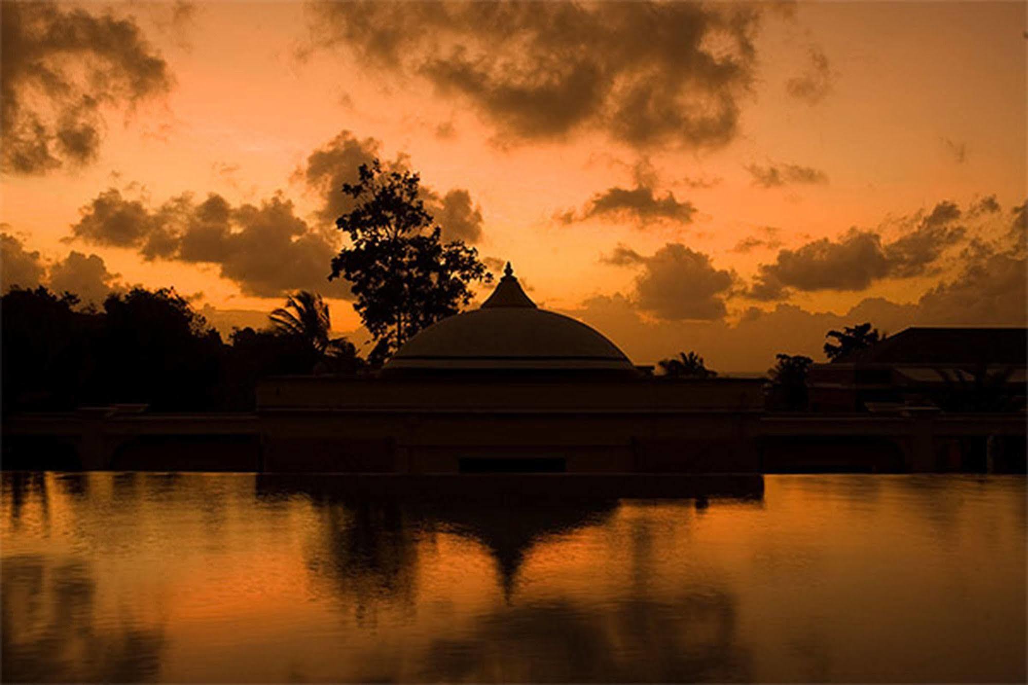 Absolute Sanctuary (adults Only) Choeng Mon