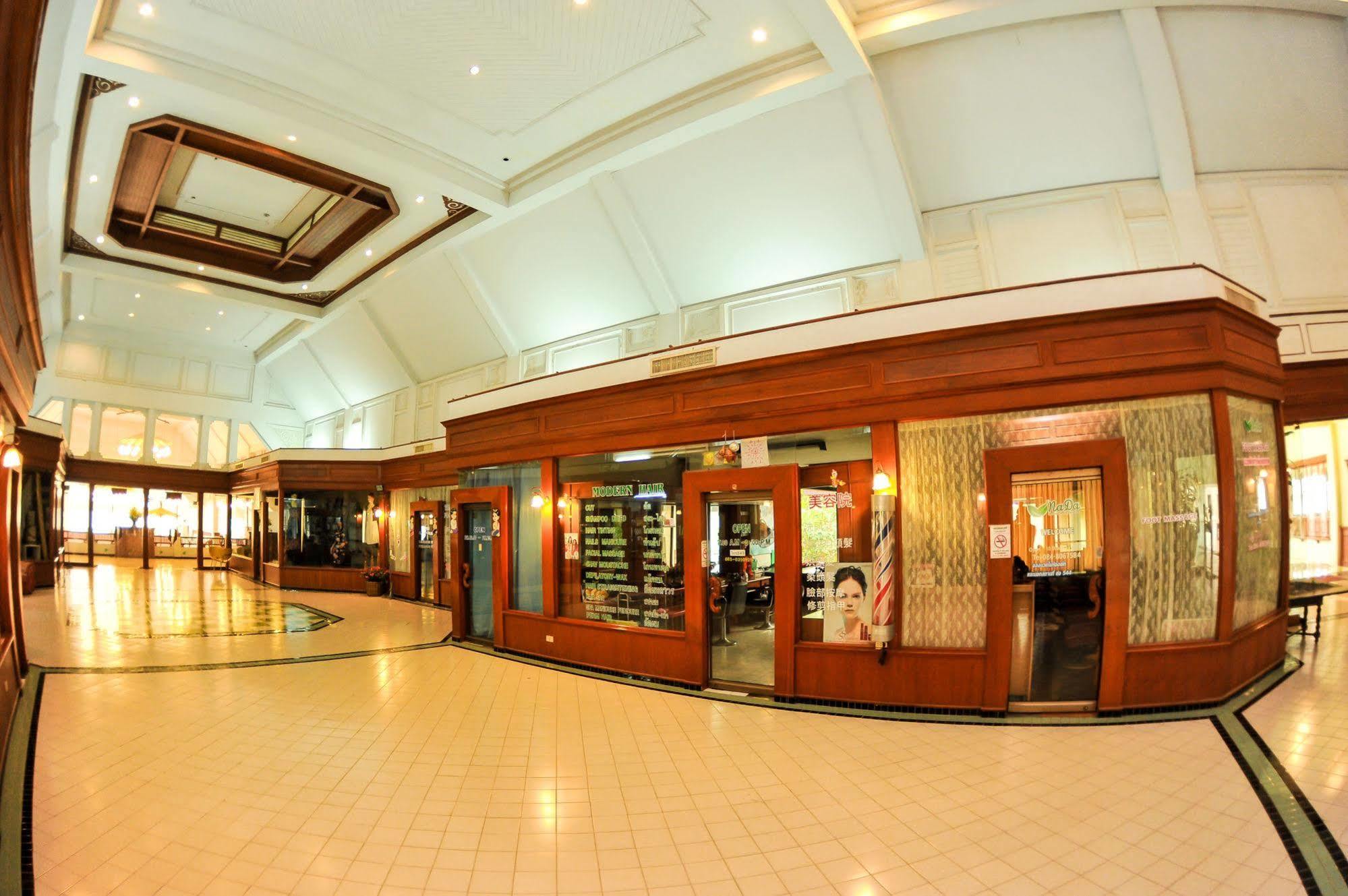 Wiang Indra Riverside Hotel