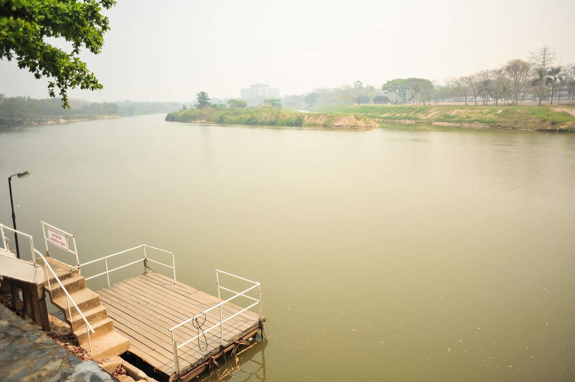 Hotel Wiang Indra Riverside 4*