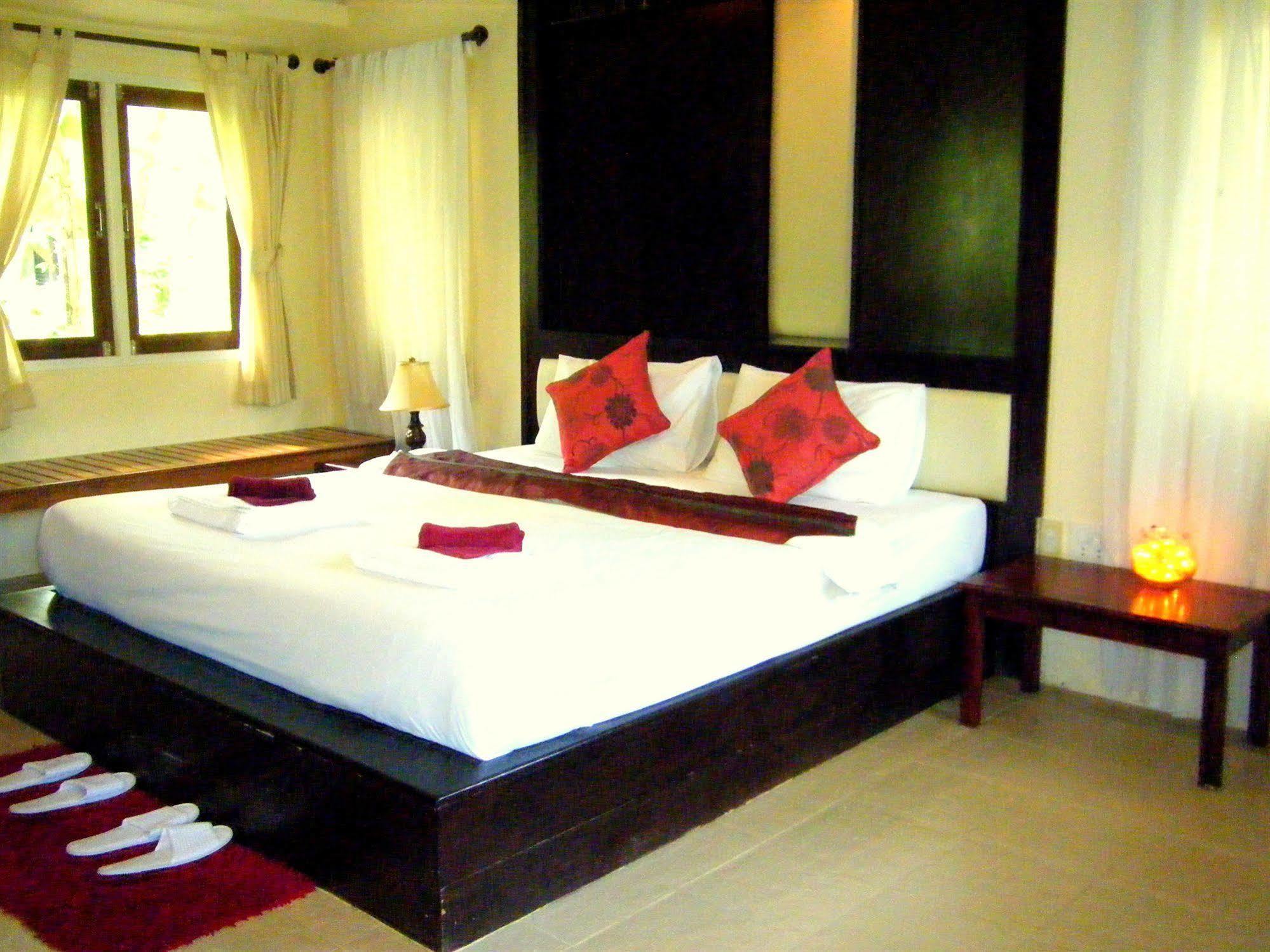 The Samui Native 3* Mae Nam