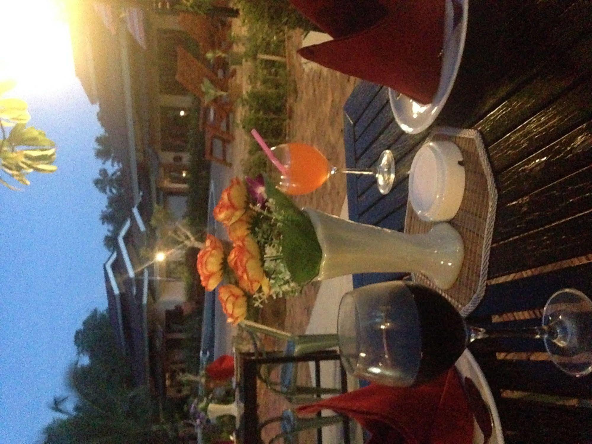 Hotel The Samui Native