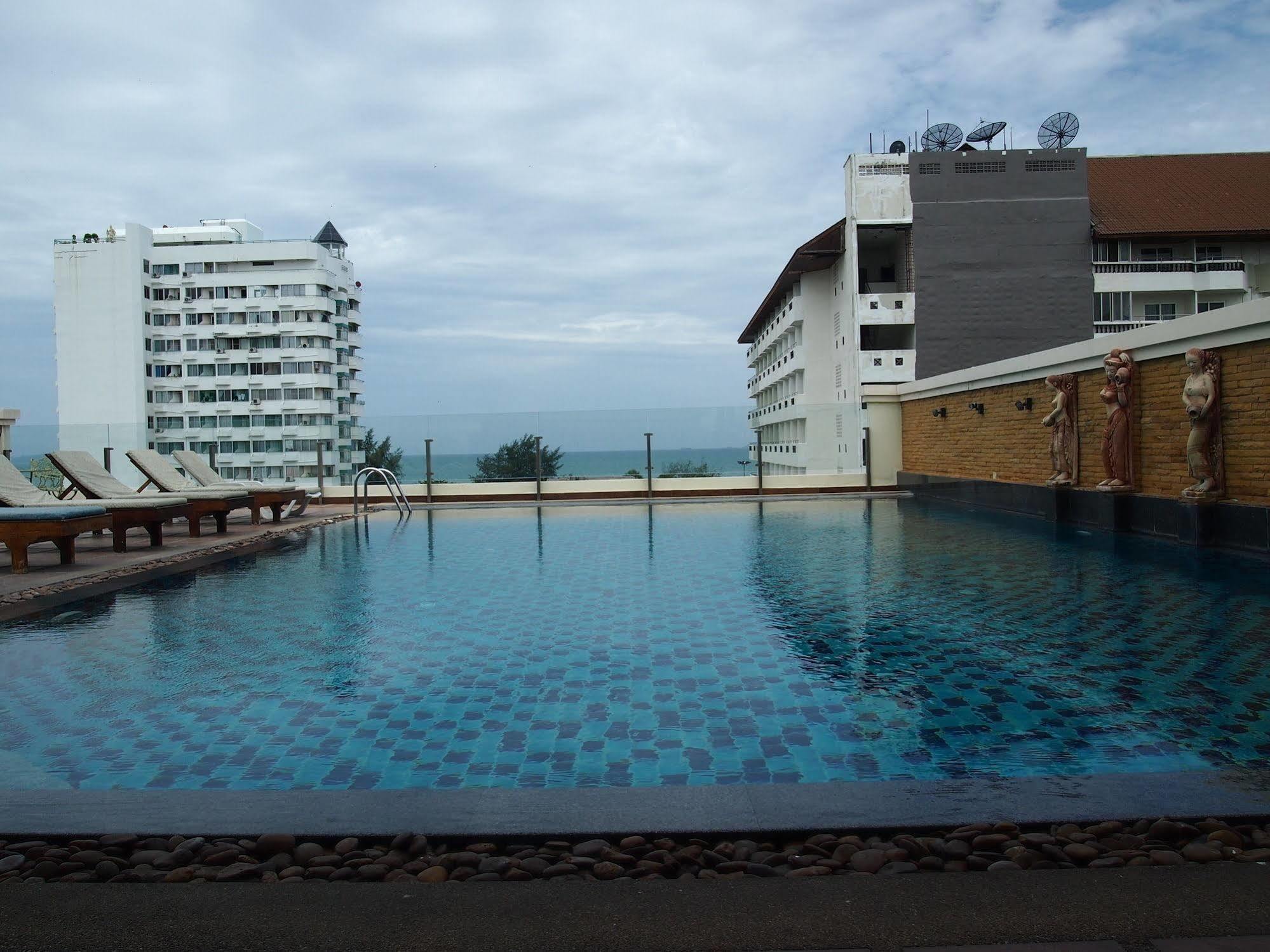 The Paradise Condominum Jomtien Beach