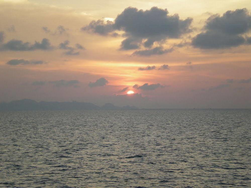 Holiday park Thong Yang 3*