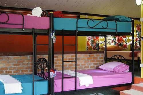 Guest house Dorm Des Fleurs Hostel Khao Lak