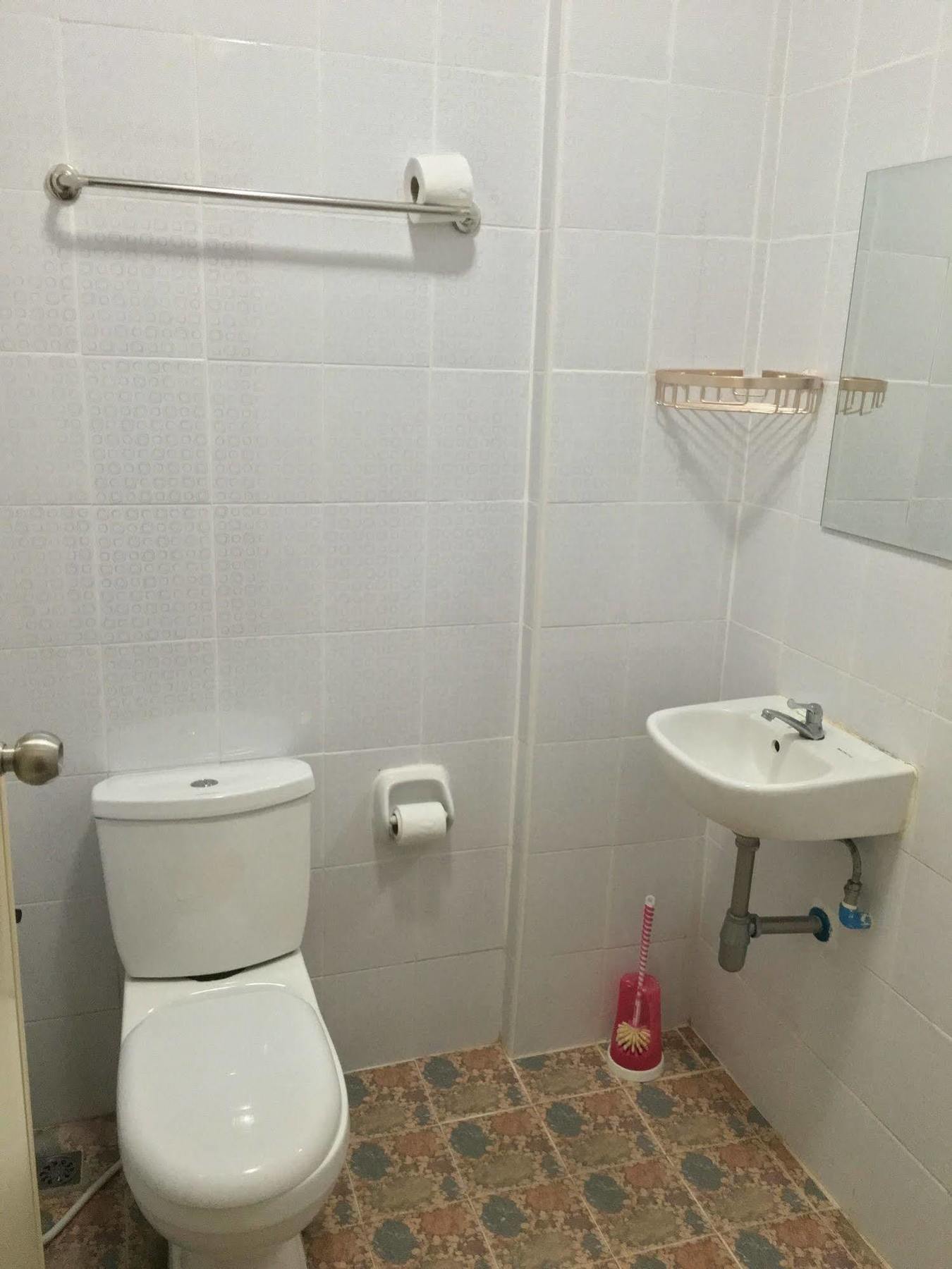 Jomtien Hostel Guest house 2*