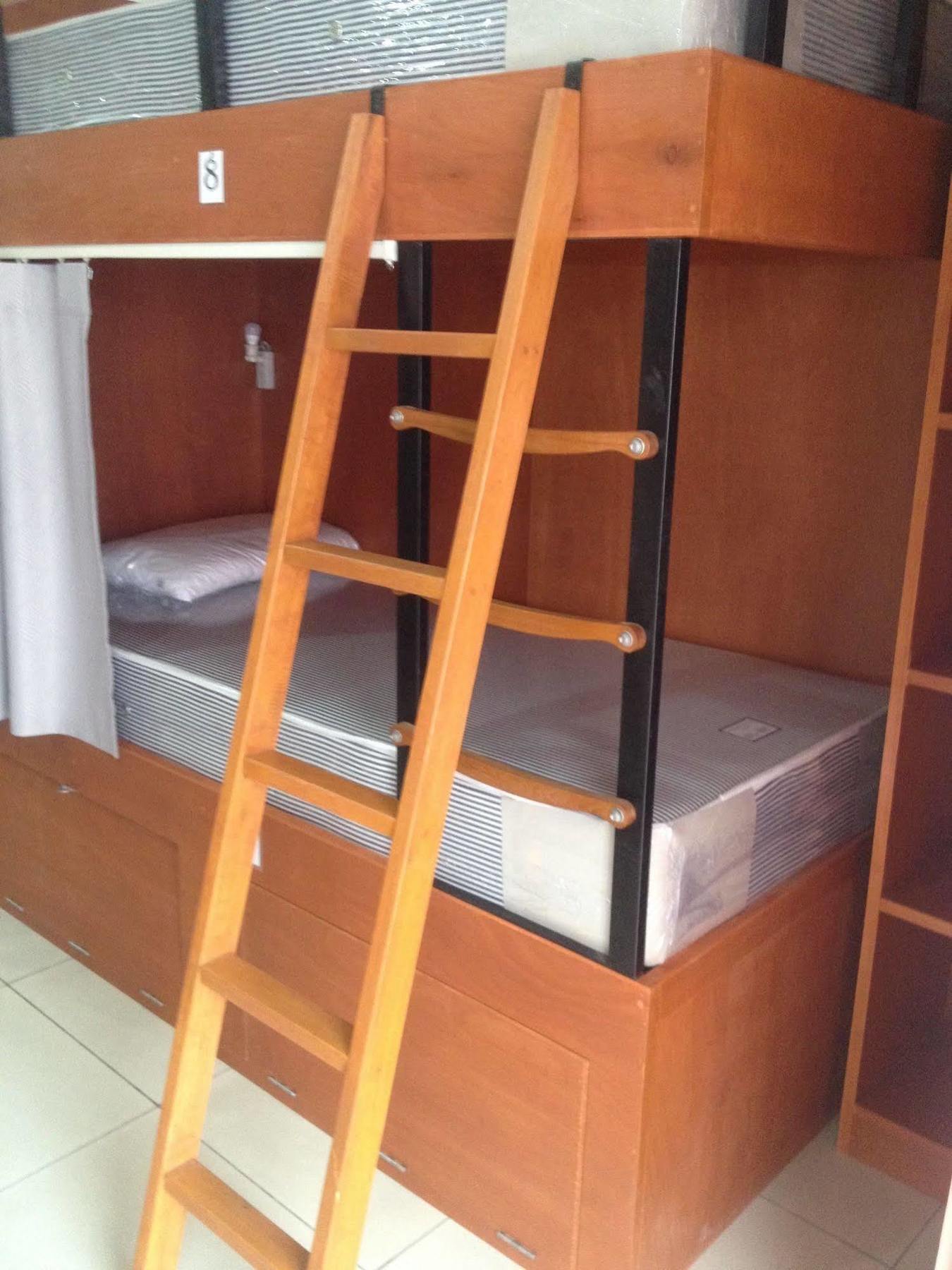 Jomtien Hostel Guest house 2*