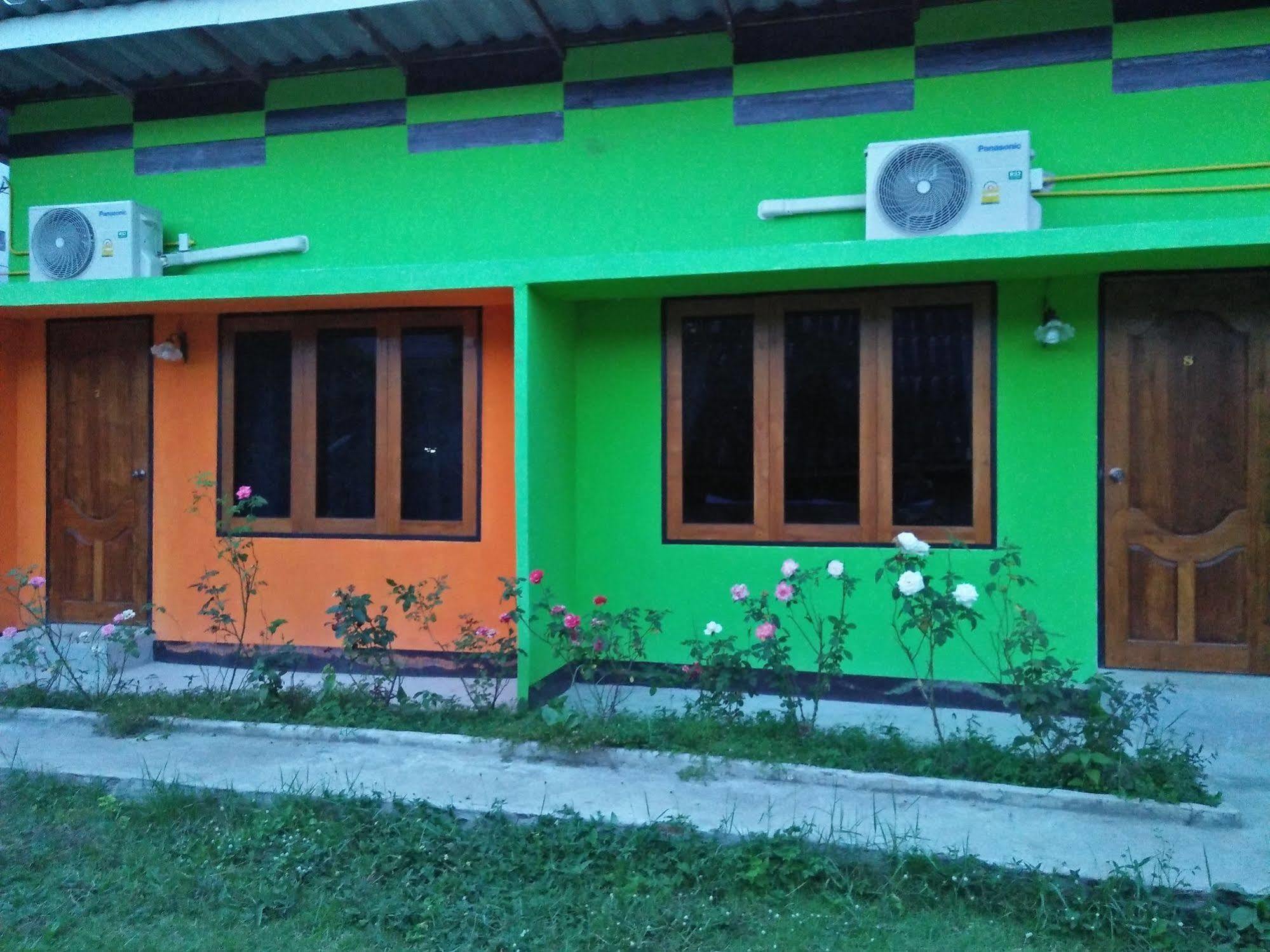Pai Friendly Resort Guest house