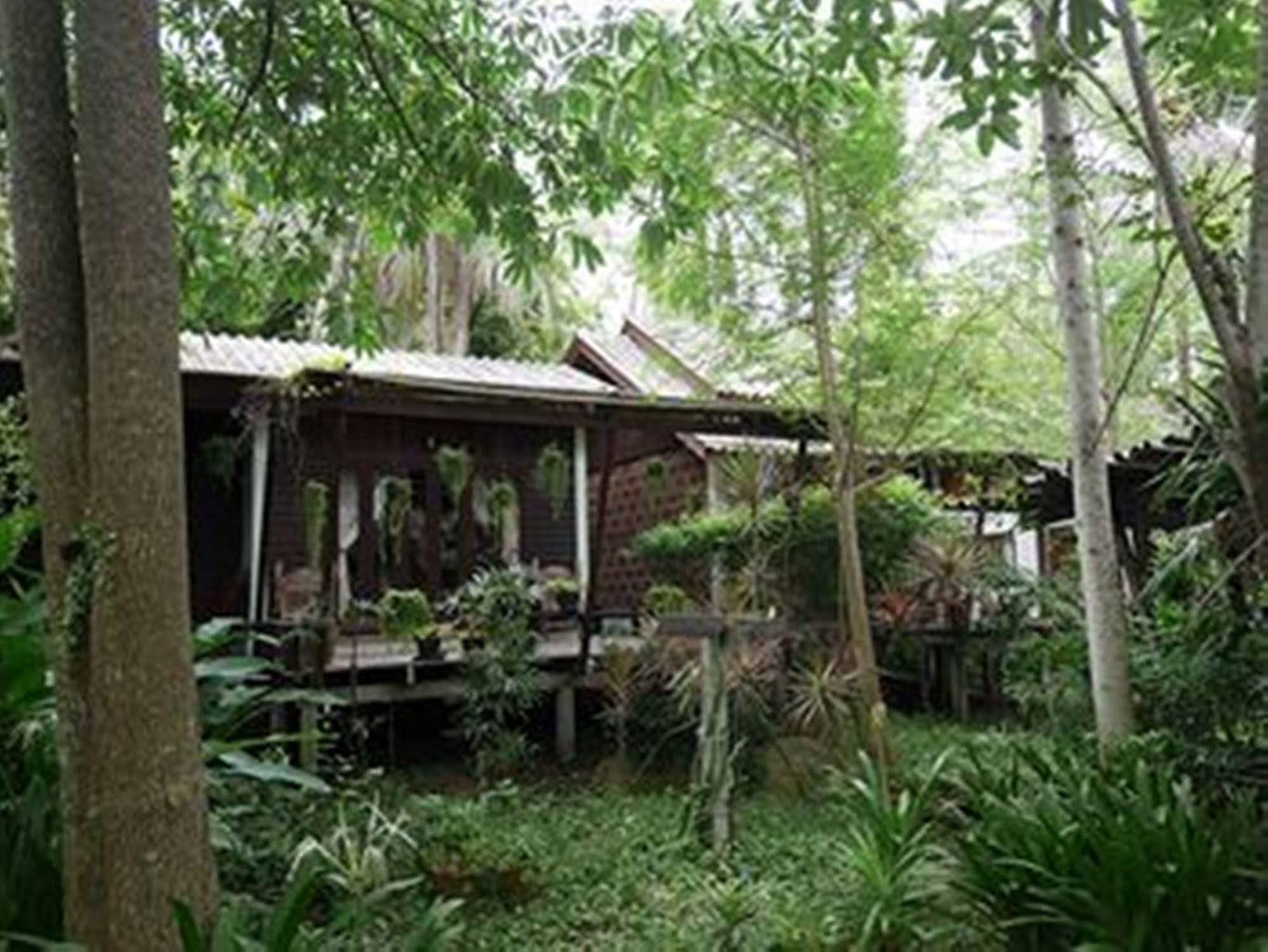 Sunset Cove Resort 2*
