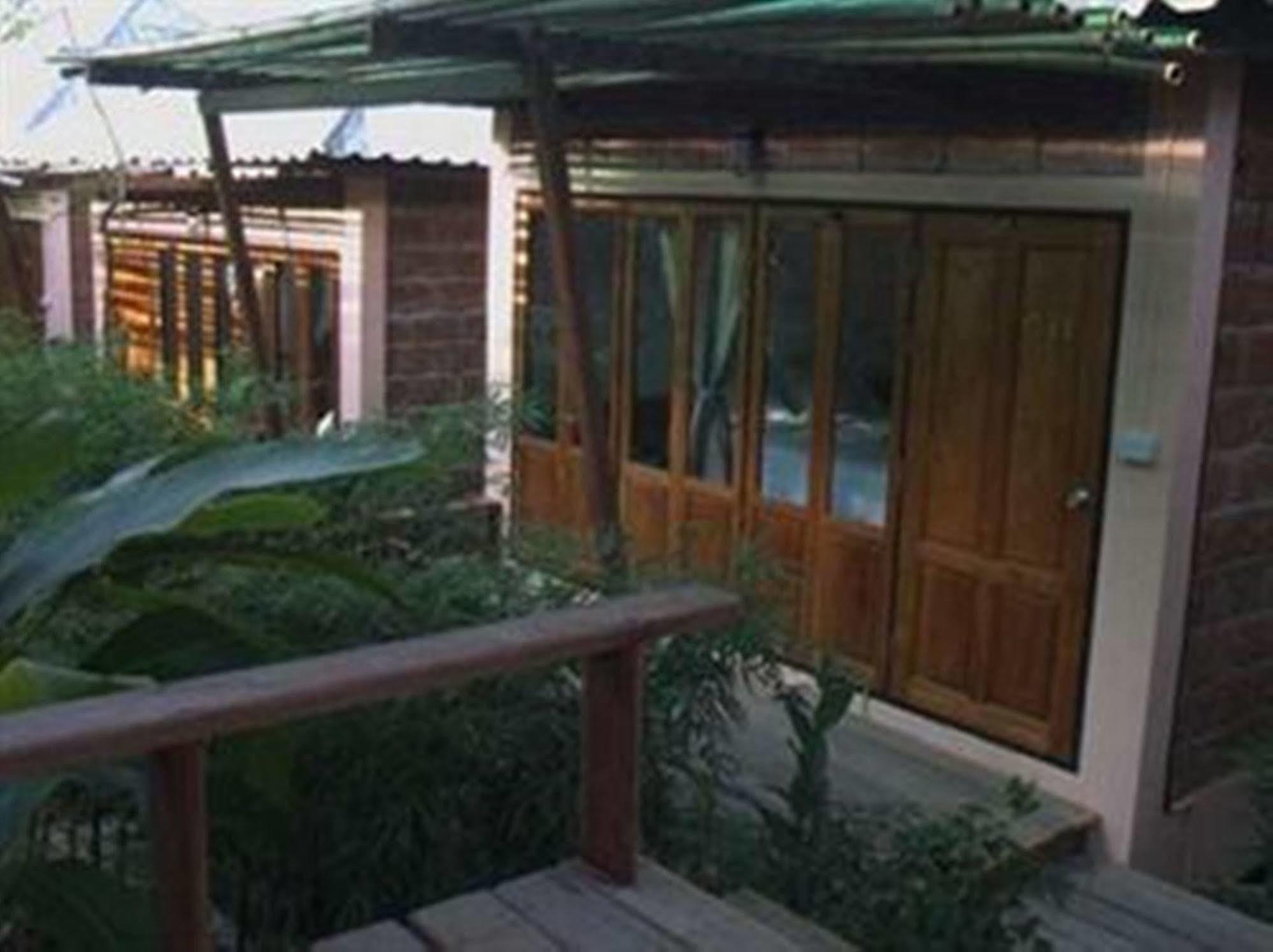 Sunset Cove Resort Haad Chao Phao
