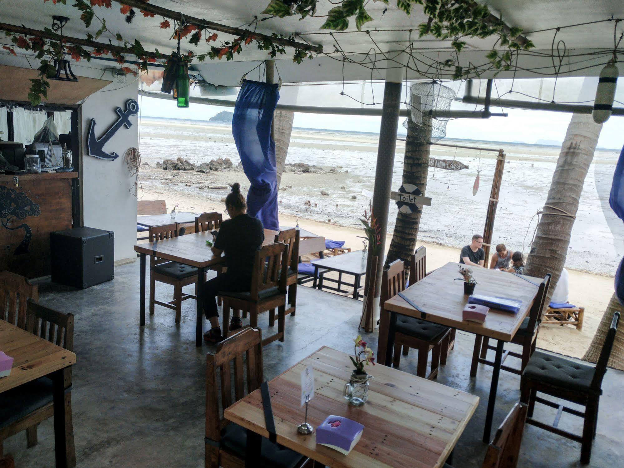 Hinkong Hut Resort Ko Pha Ngan