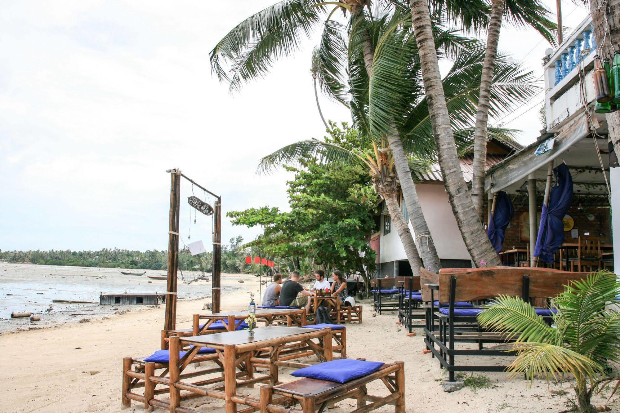 Resort Hinkong Hut Ko Pha Ngan