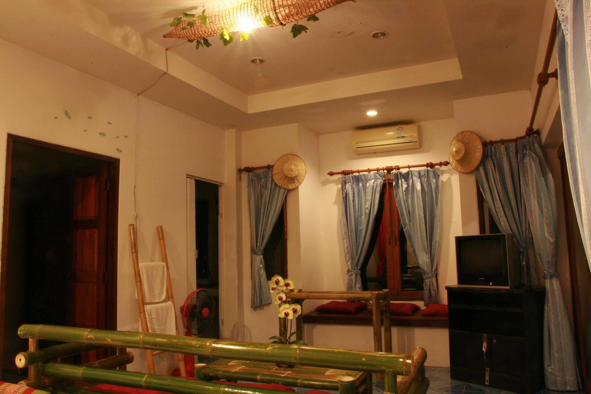 Resort Hinkong Hut 2*